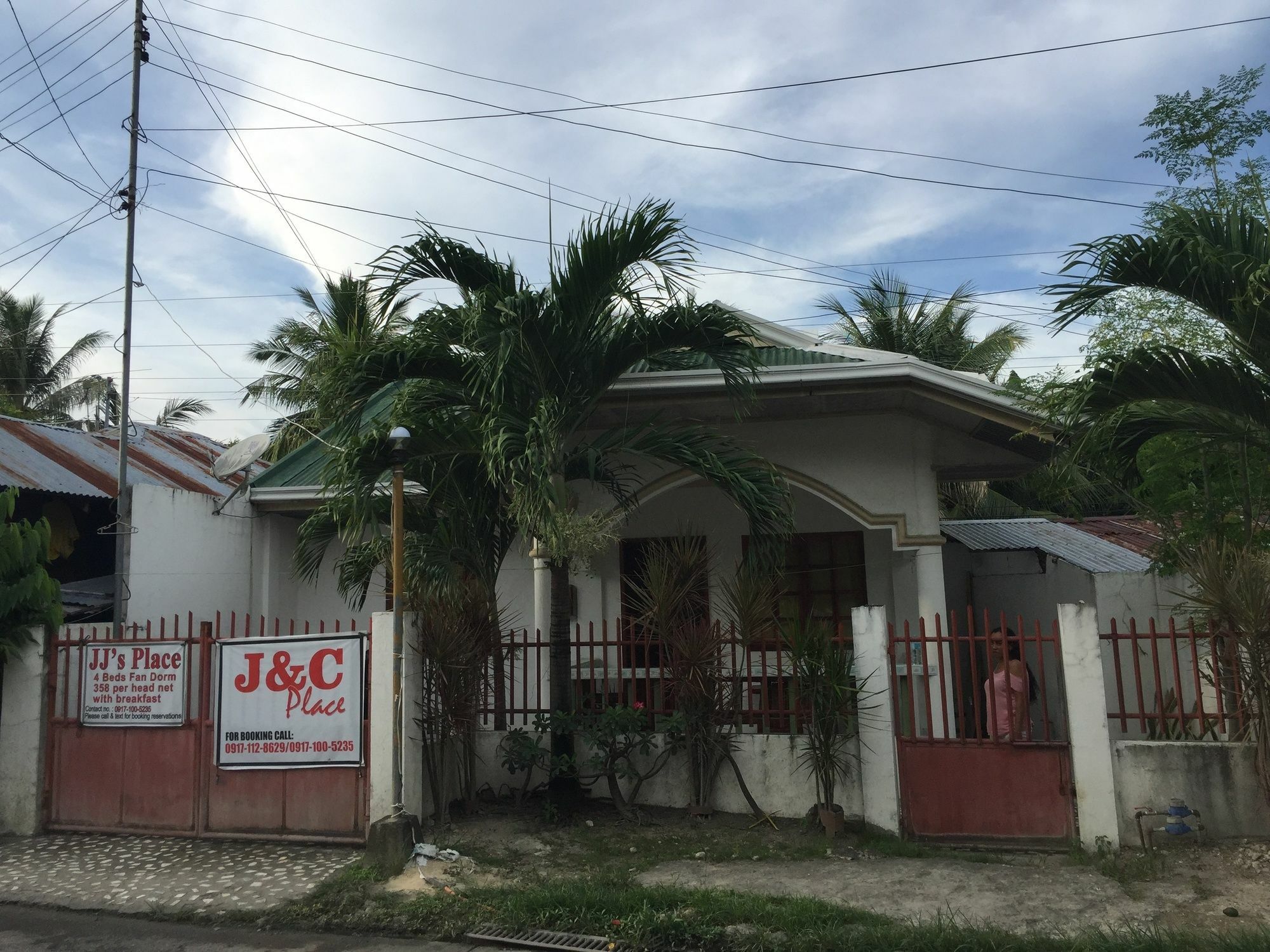 J & C Guesthouse Moalboal Exterior foto